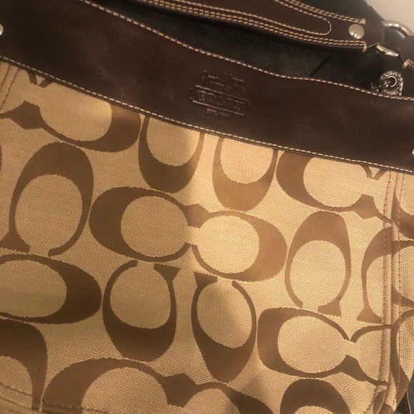 Coach - Picture 4 of 4